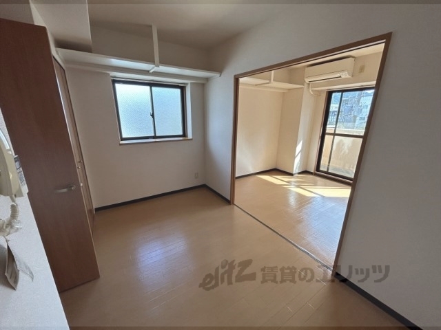 居室・リビング　洋室