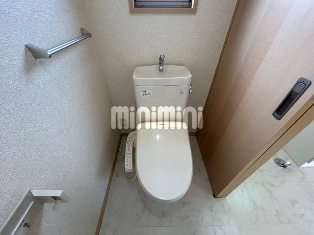 トイレ　温水洗浄便座で毎日快適ですね。