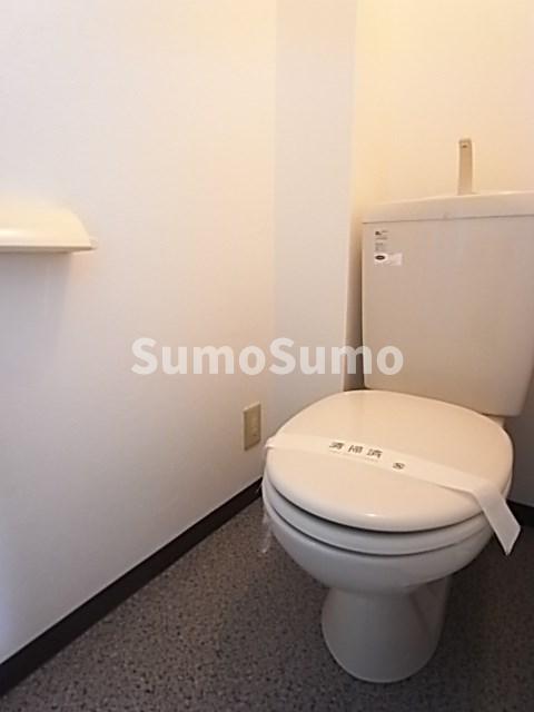 トイレ　落ち着いたトイレです