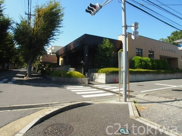 図書館　朝霞市立図書館（図書館）まで381m