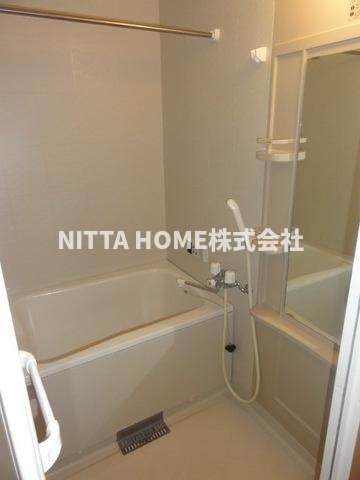 バス・シャワールーム　追い焚きや浴室乾燥機能付きのバスルーム(*^-^*)