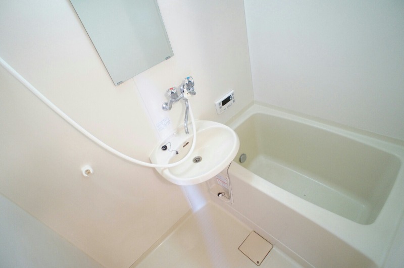 バス・シャワールーム　図面と現状に相違がある場合には現状を優先