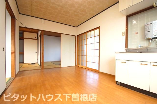 居室・リビング　リビング