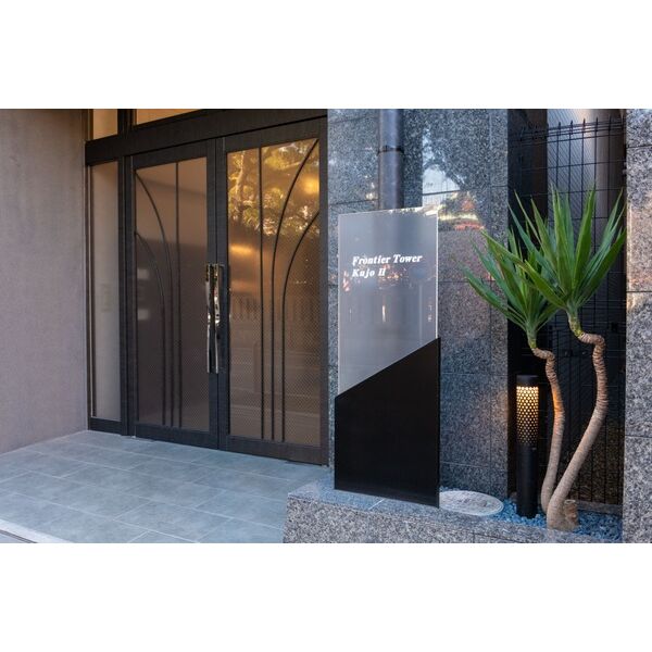 エントランス　清潔なエントランスです