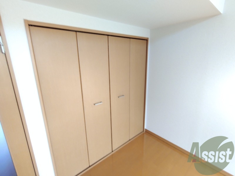 収納　収納は容量があり、棚も使いやすくなっています。