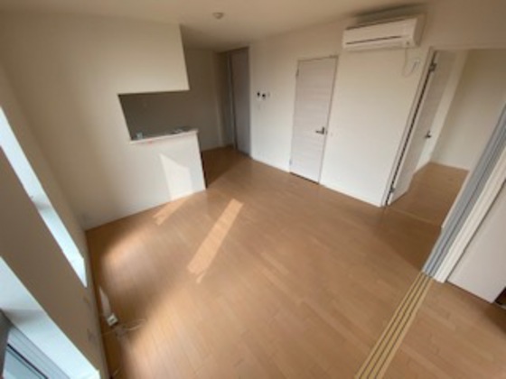 居室・リビング　※別号室の写真です。