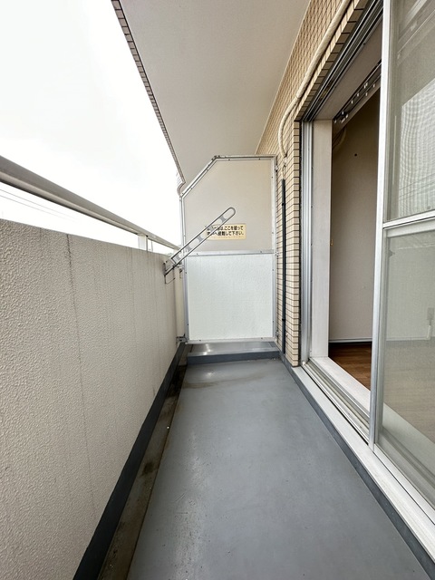 バルコニー　別部屋参考写真になります