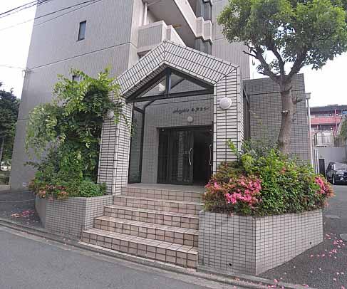 その他共有部分　建物入口部分です。