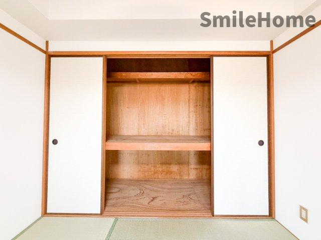 収納　押入れは奥行きもあるので収納力が凄いんです