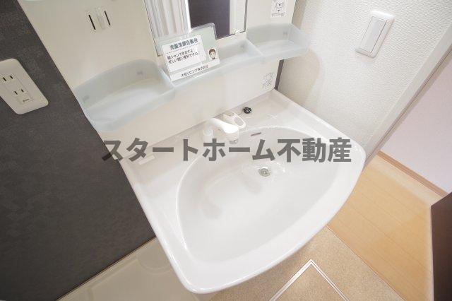 洗面設備　広い洗面スペース