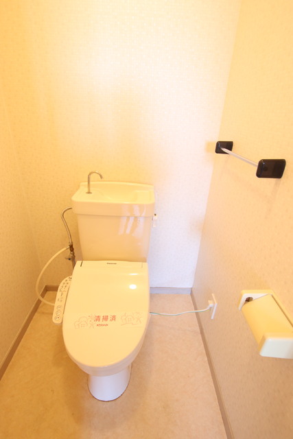 トイレ　快適に使用できる温水洗浄便座★