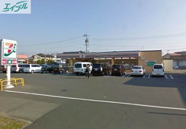 コンビニ　セブンイレブン玉野東高崎店（コンビニ）まで1000m