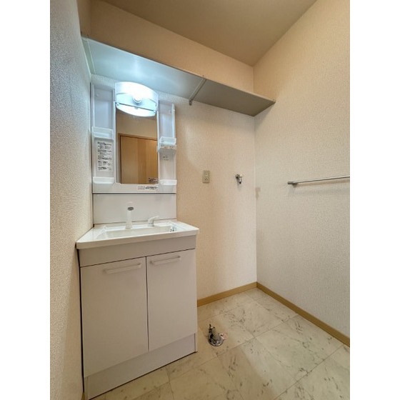 バス・シャワールーム　追い焚き付き