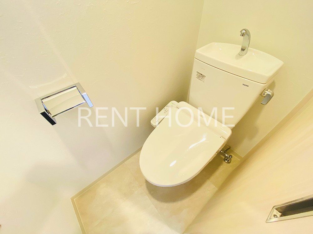 トイレ　ウォシュレット付き