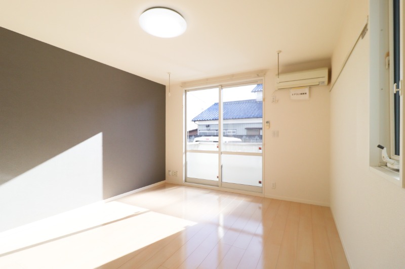 居室・リビング　図面と現状に相違がある場合には現状を優先