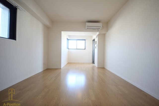 居室・リビング　Lazo福島（ラソ福島）