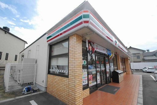 コンビニ　セブンイレブン 名古屋神里２丁目店（コンビニ）まで286m