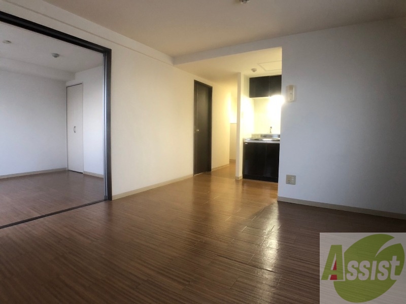 居室・リビング　広くてキレイなお部屋が広がっていて、充実した生活が送れそう。