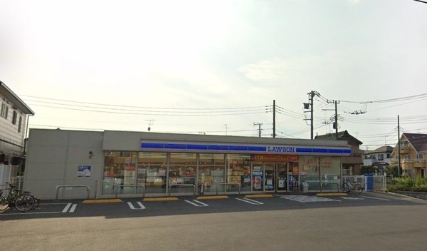 コンビニ　ローソン春日部牛島店（コンビニ）まで761m