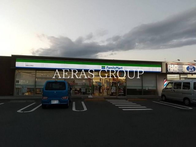 コンビニ　ファミリーマート 昭島玉川町店（コンビニ）まで422m