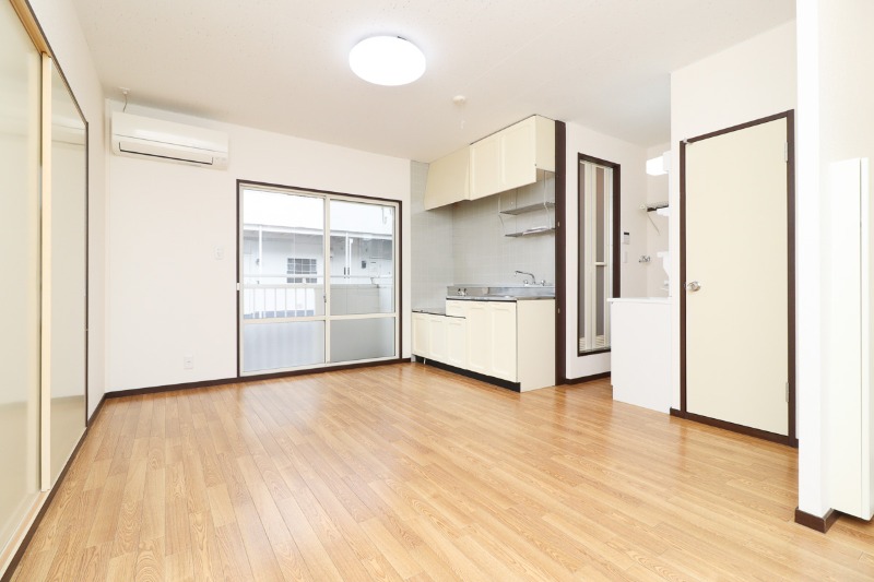 居室・リビング　図面と現状に相違がある場合には現状を優先