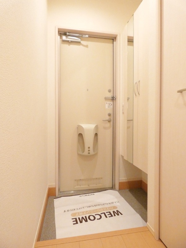 玄関　図面と現状に相違がある場合には現状を優先