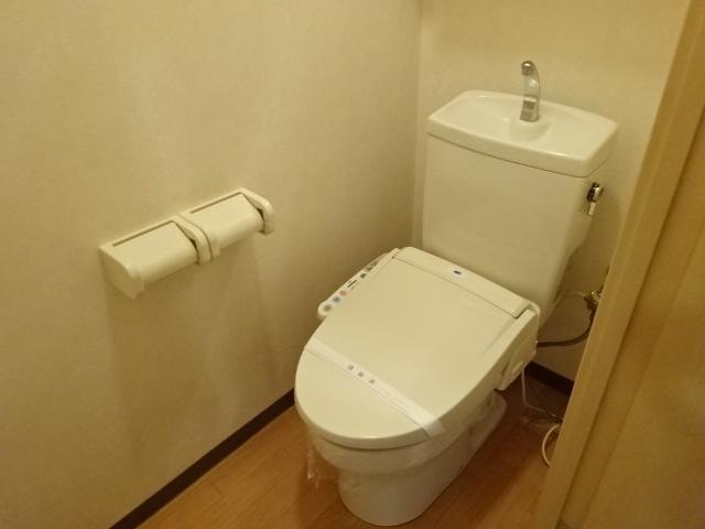 トイレ　シャワー付トイレ