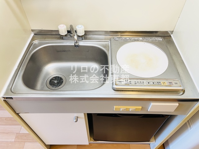 キッチン　火を使わず安心でお掃除も簡単なＩＨコンロ１口付です♪