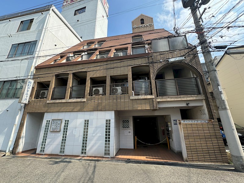 坂口ポートハイツの外観写真