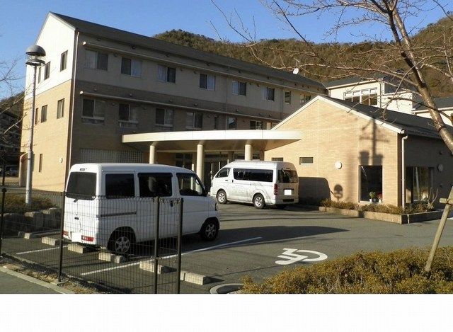 病院　松本ホームメディカルクリニ（病院）まで300m