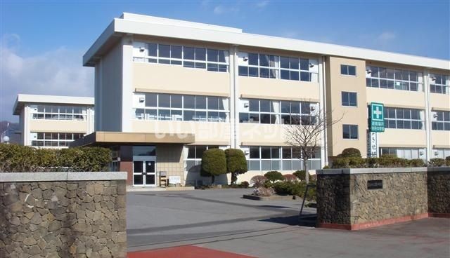 中学校　栃木市立岩舟中学校（中学校）まで2062m