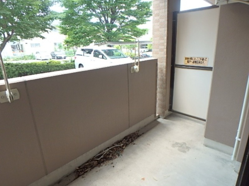 バルコニー　図面と現状に相違がある場合には現状を優先