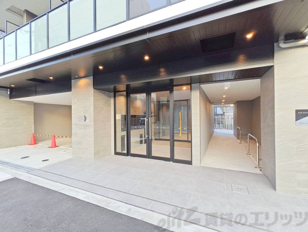 エントランス　エントランス