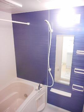 バス・シャワールーム　追焚と乾燥機能付きバス