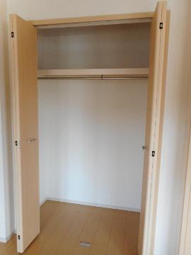 収納　クローゼット