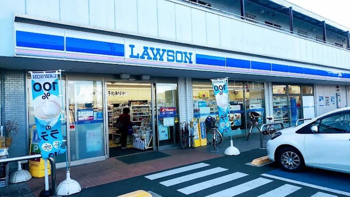 コンビニ　ローソン（コンビニ）まで514m