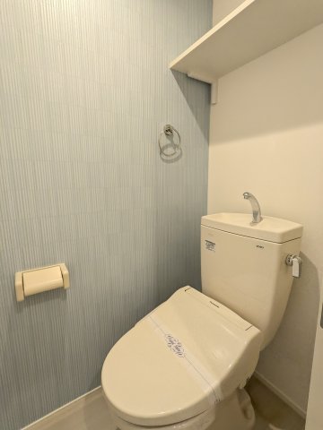 トイレ　102号室