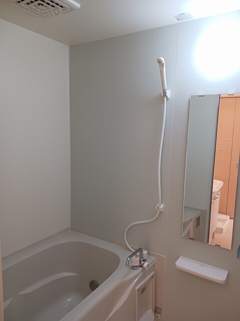 バス・シャワールーム　追い焚き付の浴室♪