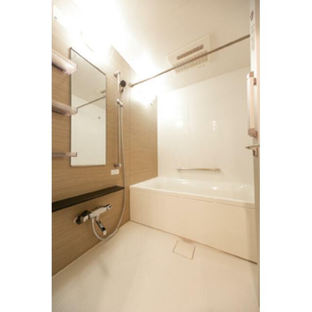 バス・シャワールーム　※写真は同タイプ住戸です。