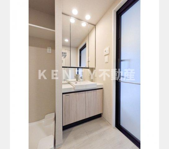 洗面設備　広い洗面スペース