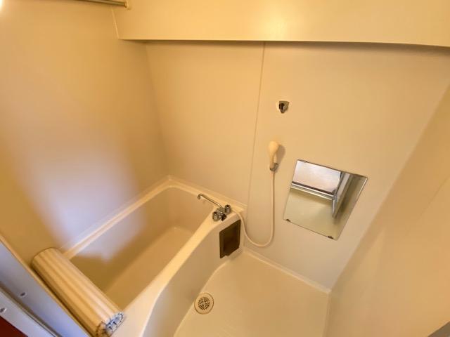 バス・シャワールーム　バスルーム