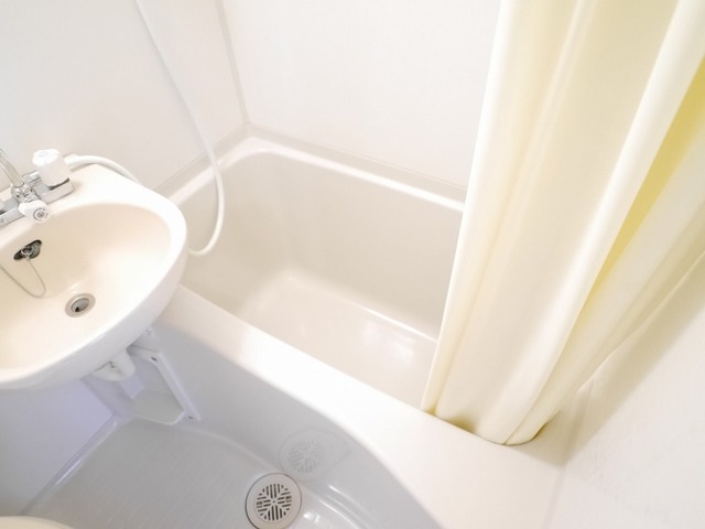 バス・シャワールーム　CATV光ファイバ－