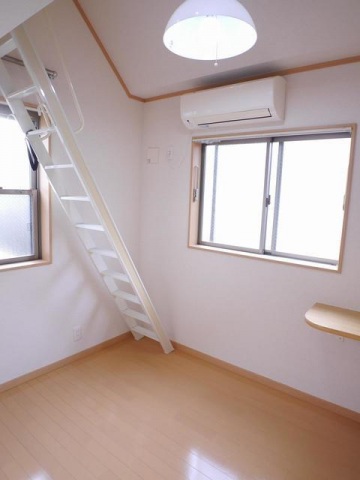 居室・リビング　3.0帖ロフト付デザイナーズ