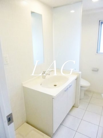 洗面設備　洗面台です。