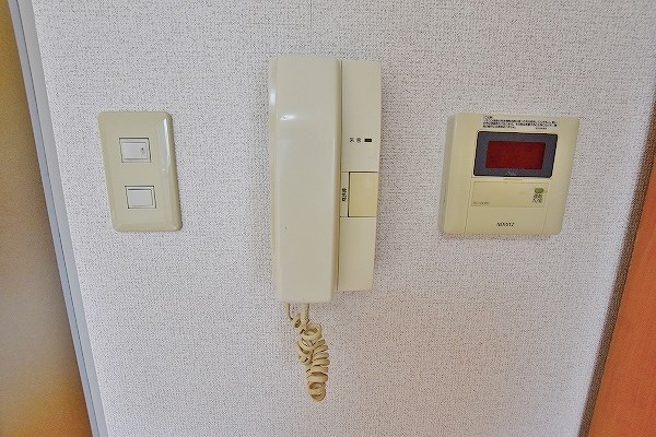 庭　★インターホン★