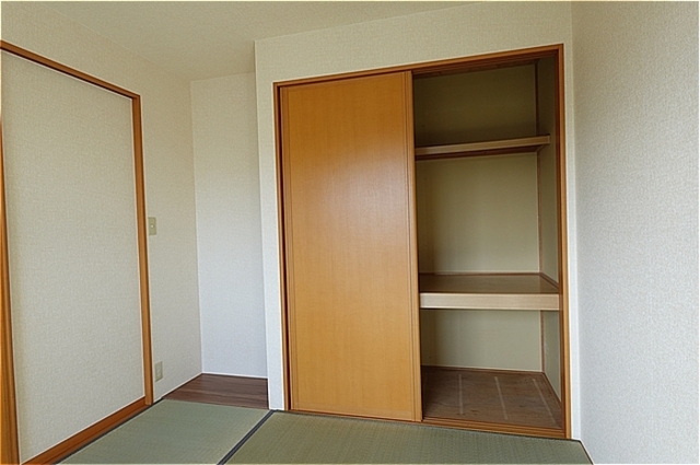 収納　和室・押し入れ