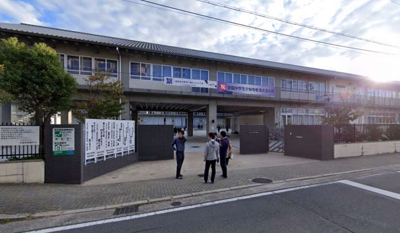 中学校　大庄北中学校（中学校）まで1322m