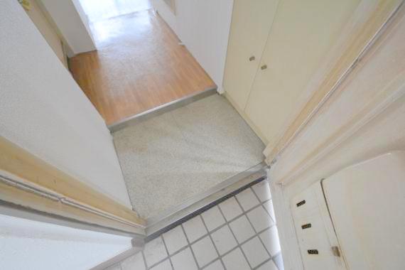 玄関　落ち着いたおしゃれな玄関です。