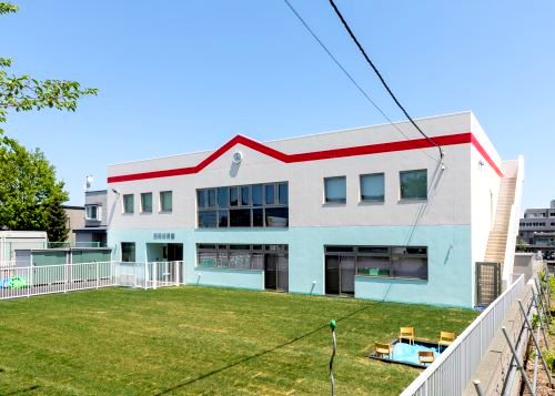 幼稚園・保育園　西岡保育園（幼稚園・保育園）まで244m