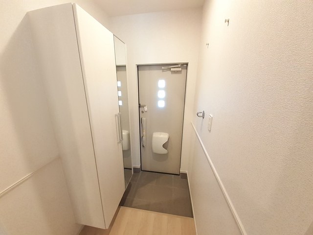 玄関　シューズボックス付き